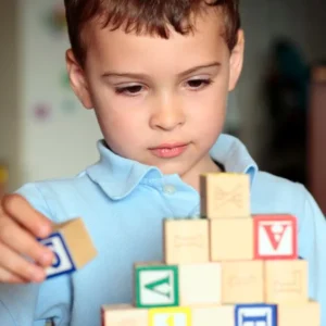 Criança brincando